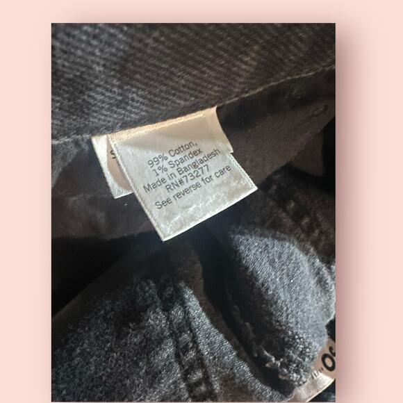 Black high rise mom jeans distressed raw hem size 30 - Picture 4 of 4